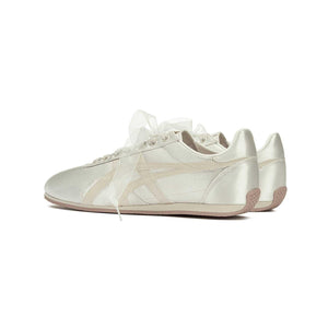 Onitsuka Tiger Beige.