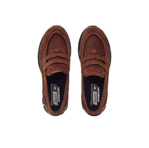 Top-down perspective tailored for نيو بالانس للنساء والرجال highlighting the inner footbed and comfort.