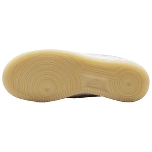 Inspect the durable outsole of Nike Shoes and حذاء نايك الأصلي الذي يضمن راحة شوز نايك، مع ميزات حذاء نايكي اير فورس 1 فضي وذهبي | Nike Air Force 1 Silver Gold ومواصفات nike schuhe.