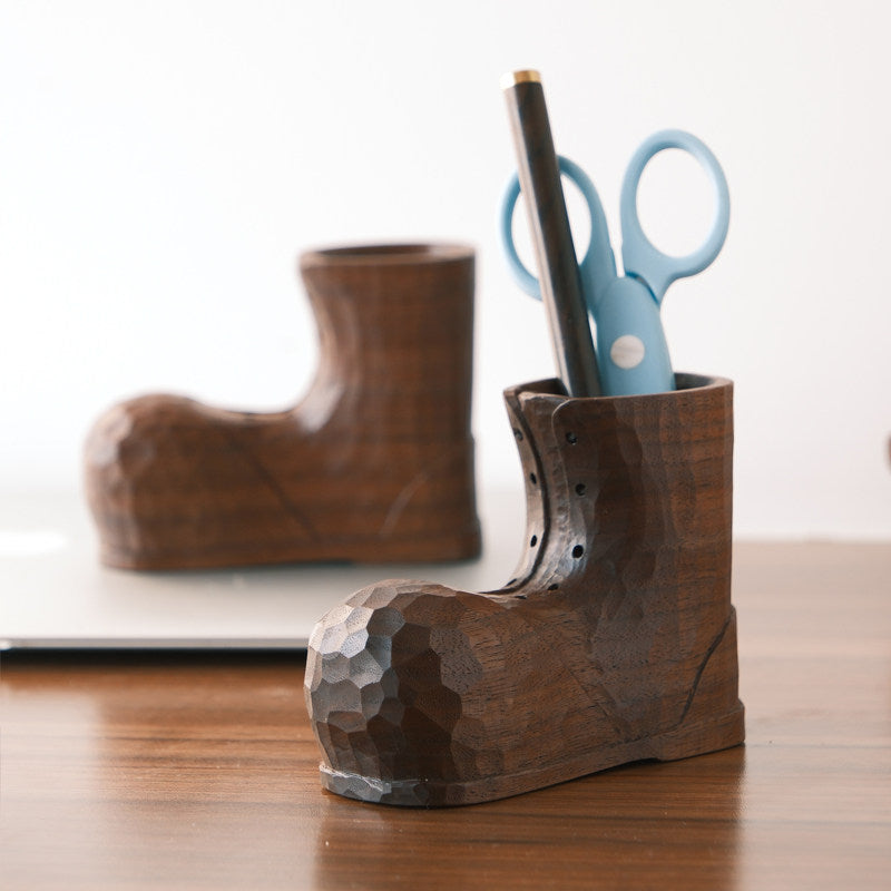 حامل أقلام خشبي بتصميم حذاء مبتكر Wooden Pen Holder