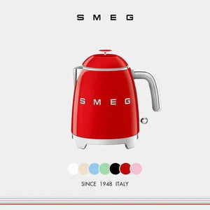 غلاية SMEG الصغيرة تصميم إيطالي فاخر بحجم مثالي 0.8L.