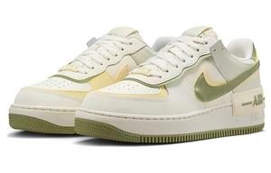 نظرة علوية توضح تفاصيل Nike Shoes الأصلية التي تبحث عنها ضمن إصدارات nike schuhe.