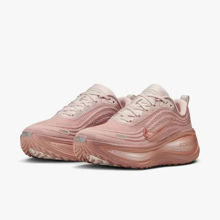 Nike Vomero Plus Women's حذاء الجري على الطرق للنساء.