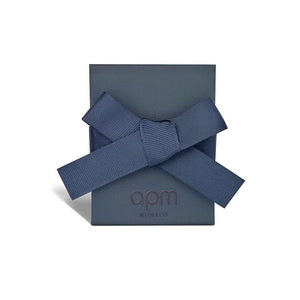 apm monaco [New Year's gift box] mother-of-pearl design mother-of-pearl alloy bracelet unisex couple pink