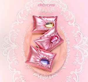 Qianyan Treasure Pillow Dream Highlighter Powder is easy to apply
