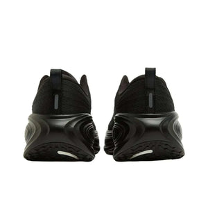 Nike Vomero Plus.