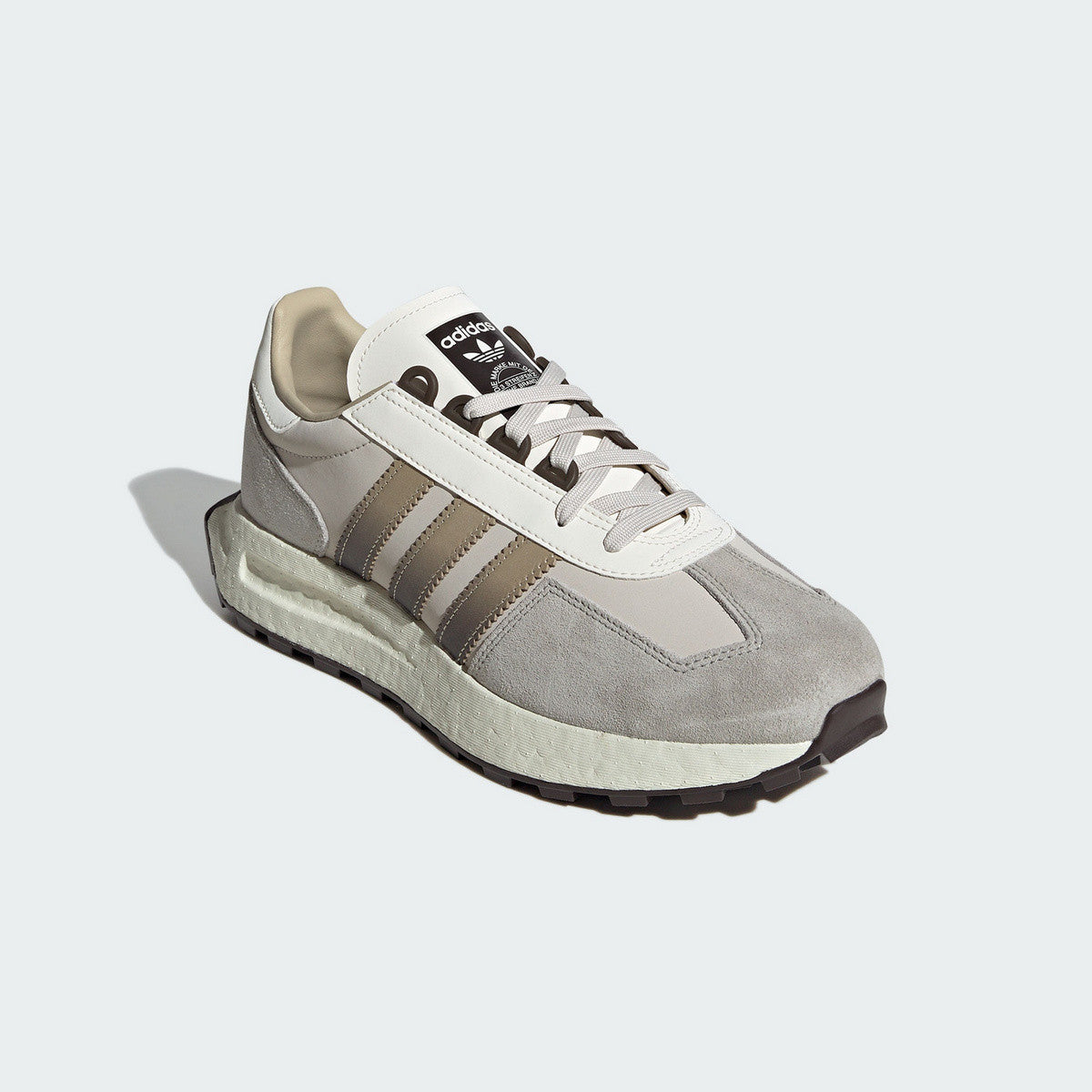 adidas Clover | حذاء رياضي كلاسيكي بخطوط أنيقة