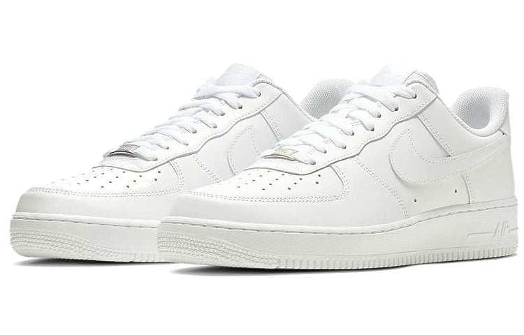 Discover the dynamic perspective of شوز نايك مثل Nike Shoes الفريدة، مع تفاصيل حذاء Air Force 1 أبيض كلاسيكي وجودة حذاء نايك الأصلي ضمن تشكيلة nike schuhe.