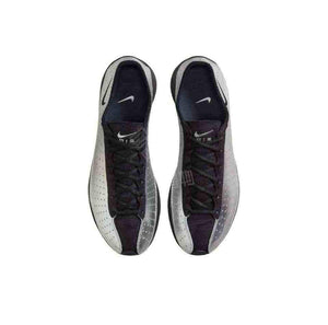 The top view highlights Nike Shoes craftsmanship, showcasing the حذاء نايك الأصلي مع حذاء Nike Air Superfly أسود ورصاصي سنيكر ضمن أفضل موديلات شوز نايك وتصاميم nike schuhe.