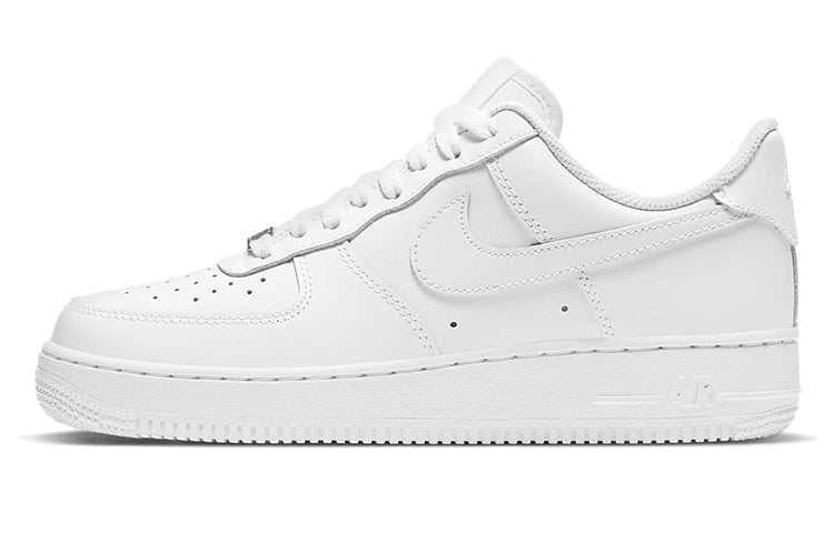 When looking for classic styles, Nike Shoes feature the amazing حذاء Air Force 1 Low أبيض كلاسيكي مع روعة حذاء نايك الأصلي للوثوقية، إلى جانب تصاميم شوز نايك ومواصفات nike schuhe.
