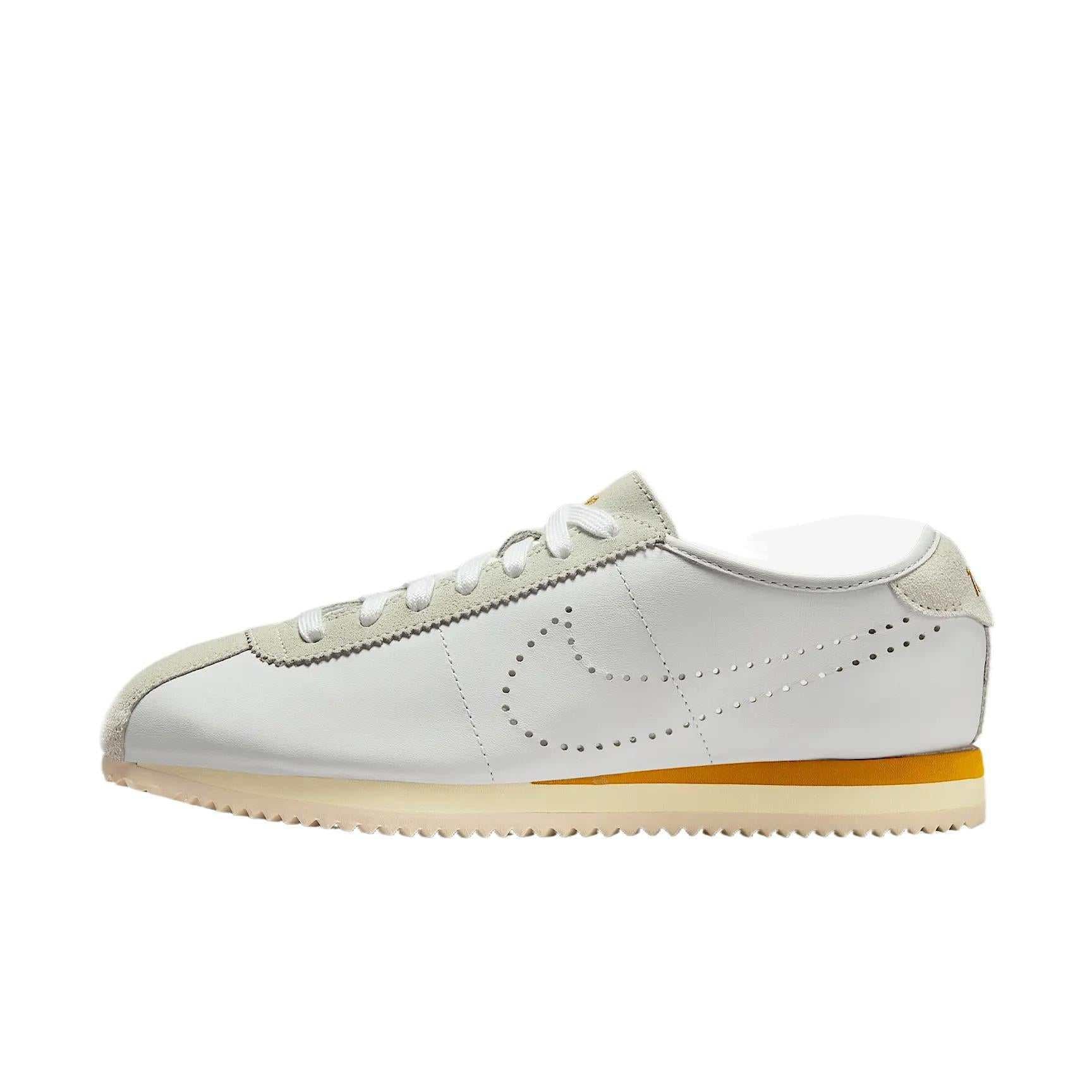 When looking for classic and comfortable styles, Nike Shoes feature the amazing حذاء Cortez كلاسيكي مريح باللون الأبيض والأصفر مع روعة حذاء نايك الأصلي للوثوقية، إلى جانب تصاميم شوز نايك ومواصفات nike schuhe.