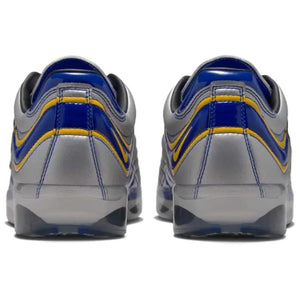 The rear view showcases Nike Shoes details, combining the حذاء نايك الأصلي مع ميزات حذاء نايكي اير ماكس R9 فضي | Nike Air Max Mercurial R9 Silver وجودة شوز نايك وتشكيلة nike schuhe.