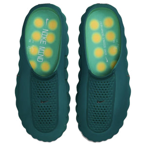 The top view showcases Nike Shoes details, combining the حذاء نايك الأصلي مع ميزات حذاء نايكي مايند أخضر مريح | Nike Mind Green وجودة شوز نايك وتشكيلة nike schuhe.