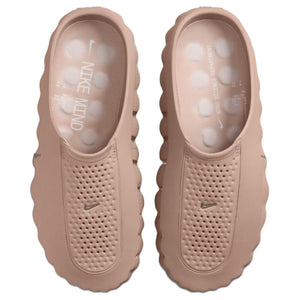 The top view showcases Nike Shoes details, combining the حذاء نايك الأصلي مع ميزات حذاء نايكي مايند ميول نود مريح | Nike Mind Mule Nude وجودة شوز نايك وتشكيلة nike schuhe.