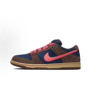 When looking for classic skateboarding footwear, Nike Shoes feature the amazing حذاء نايكي SB دانك لو بني كحلي | Nike SB Dunk Low Brown مع روعة حذاء نايك الأصلي للوثوقية، إلى جانب تصاميم شوز نايك ومواصفات nike schuhe.