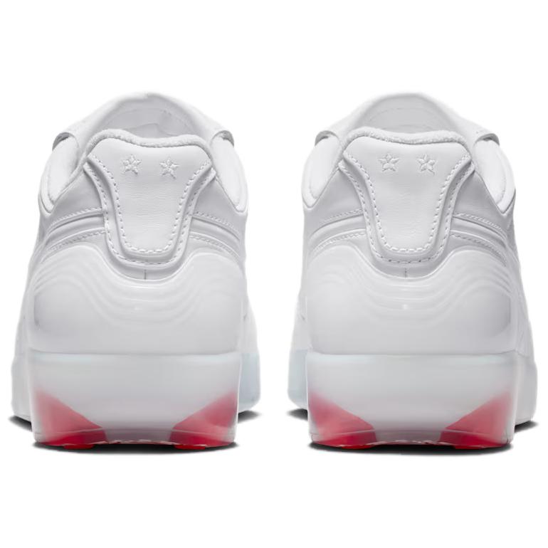 The rear view showcases Nike Shoes details, combining the حذاء نايك الأصلي مع ميزات حذاء نايكي x جاكموس أبيض | Nike x Jacquemus White وجودة شوز نايك وتشكيلة nike schuhe.