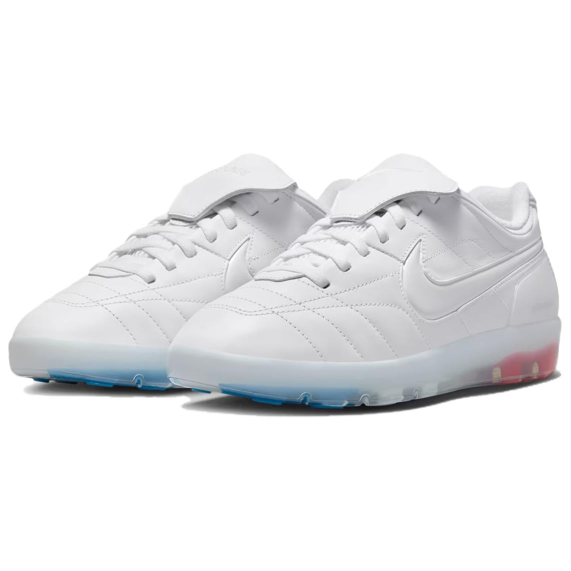 Discover the dynamic perspective of شوز نايك مثل Nike Shoes الفريدة، مع تفاصيل حذاء نايكي x جاكموس أبيض | Nike x Jacquemus White وجودة حذاء نايك الأصلي ضمن تشكيلة nike schuhe.