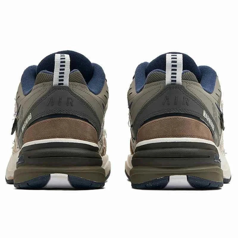 The rear view showcases Nike Shoes details, combining the حذاء نايك الأصلي مع ميزات حذاء بإصدار خاص تصميم جبلي - Panda Prank وجودة شوز نايك وتشكيلة nike schuhe.