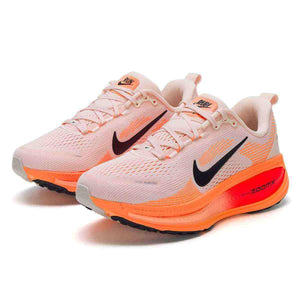 Discover the dynamic perspective of شوز نايك مثل Nike Shoes الفريدة، مع تفاصيل حذاء Nike Vomero 18 للجري للنساء لون سايل وبرايت كريمسون وجودة حذاء نايك الأصلي ضمن تشكيلة nike schuhe.