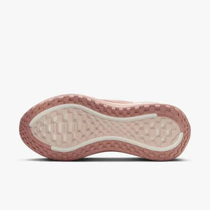 Discover the elegance of Nike Shoes and حذاء نايك الأصلي، مع أداء شوز نايك ولمسات حذاء Nike Vomero Plus للجري على الطرق للنساء ضمن تشكيلة nike schuhe.