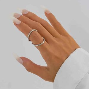سوار نسائي | تصميم معدني لامع مفتوح بنمط غير منتظم موضة 2025 spring bracelet.