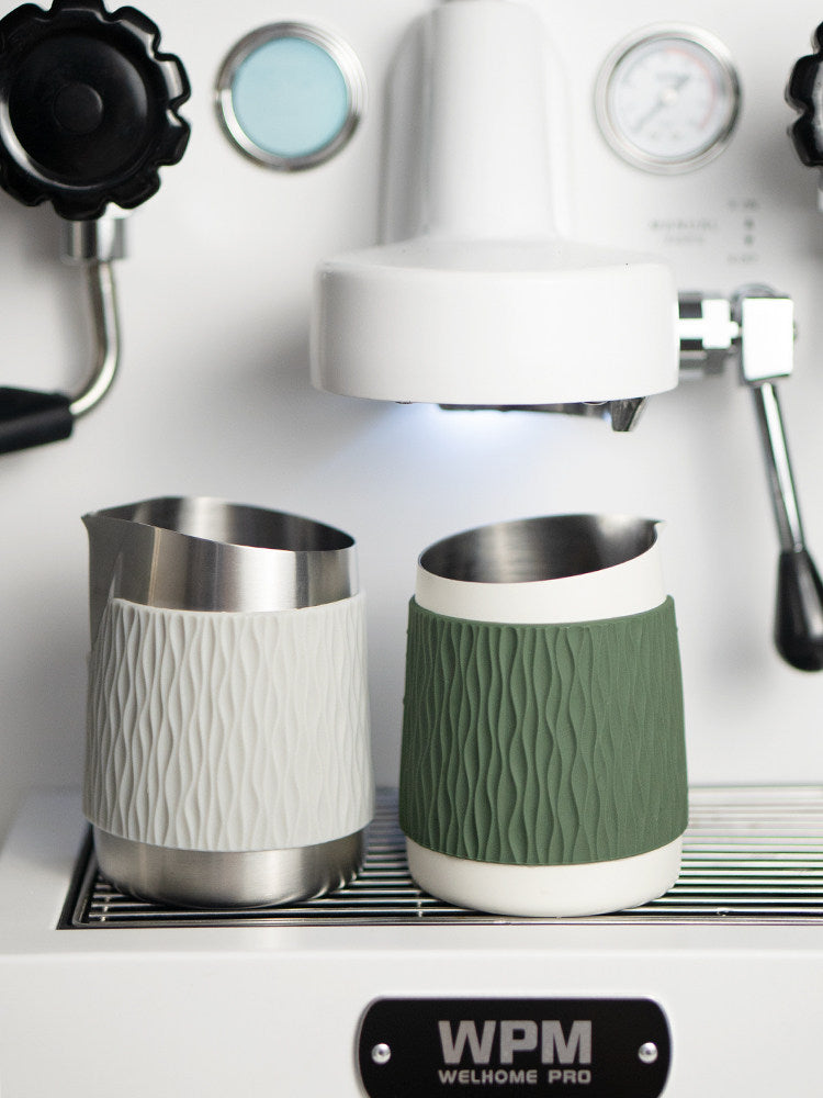 AIRFLOW airflow joint model Huijia diagonal pull cup 304 stainless steel milk bubble cup sessile milk tank