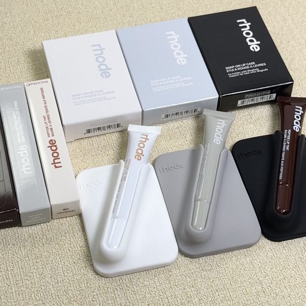 غطاء جوال Snap-On Lip Case من rhode مخصص لحمل الروج