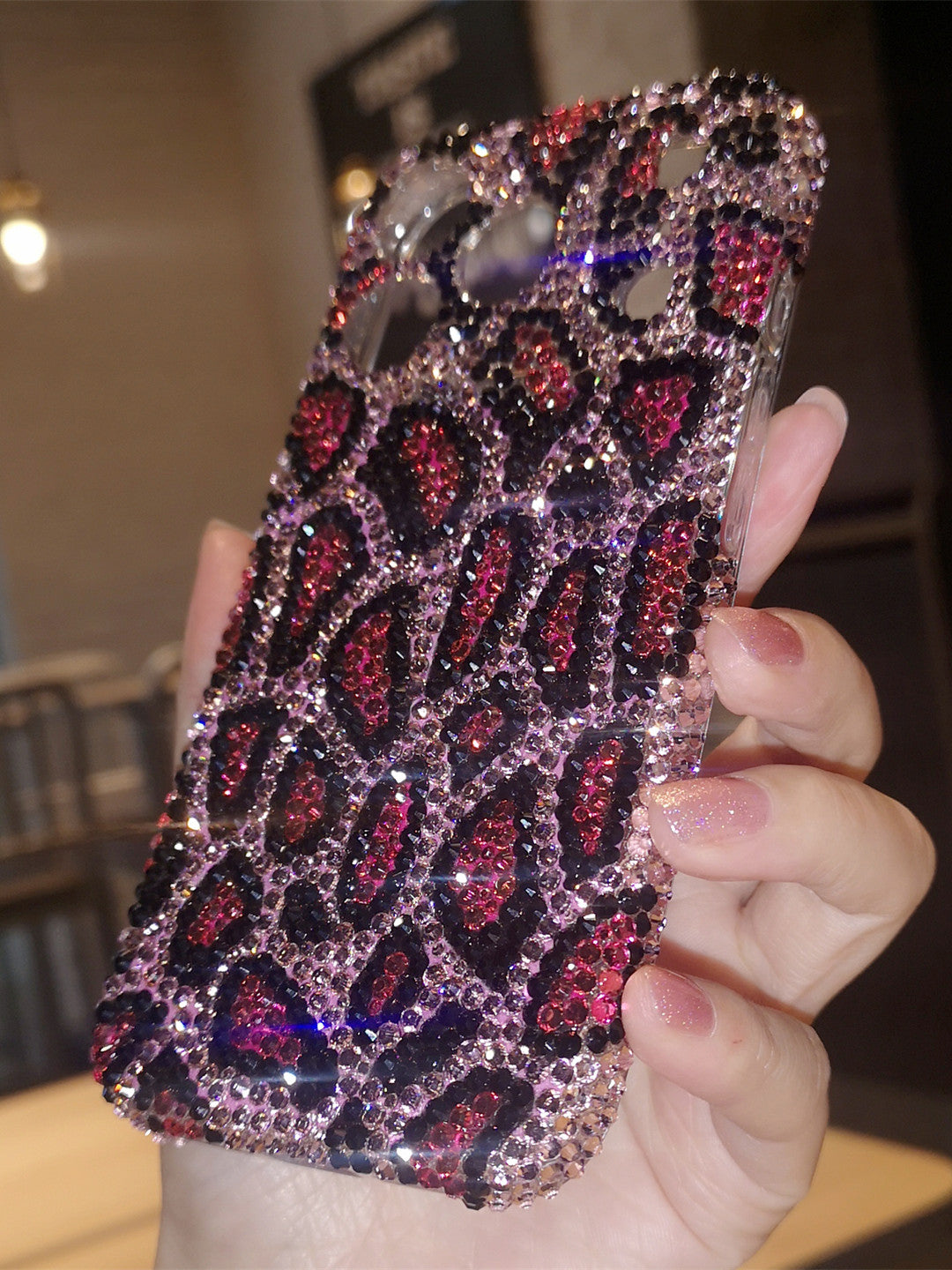 كفر جوال Phone Case مرصع بالكريستال بنقشة Leopard