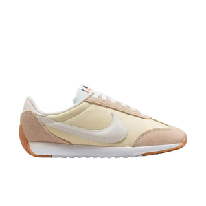 Original Nike Beige Suede Side View - حذاء نايك الأصلي بيج Suede من الجانب شوز نايك | nike schuhe | Nike Shoes