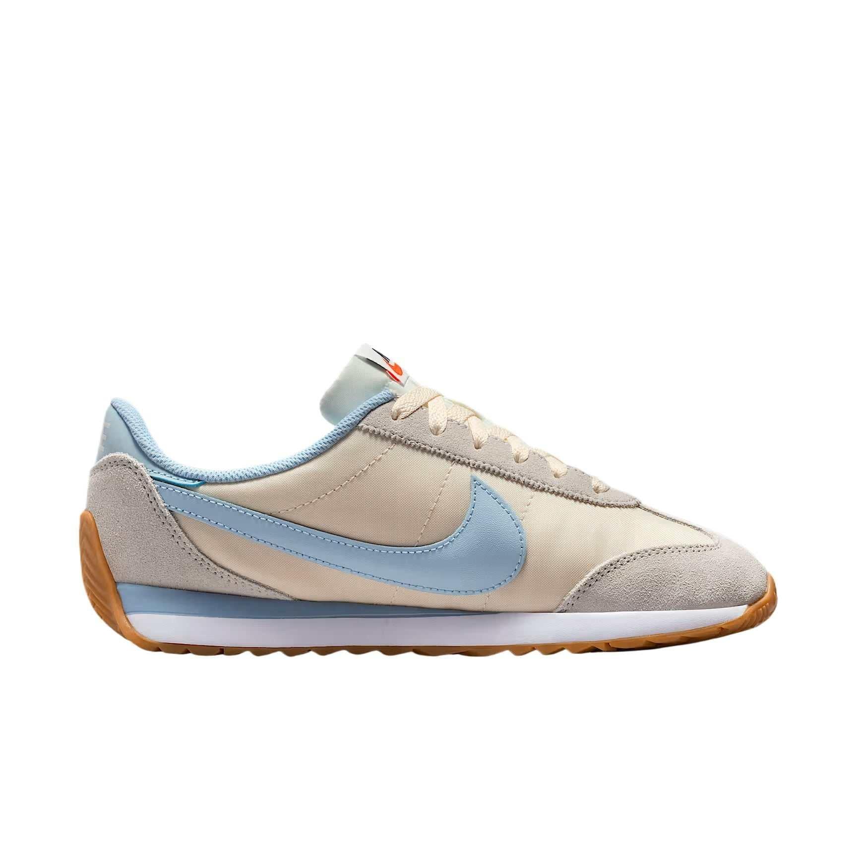 View the side profile of the حذاء نايك الأصلي featuring Nike Shoes design, representing the finest شوز نايك الكلاسيكي مع حذاء رياضي أبيض بتصميم كلاسيكي مريح وتصميم nike schuhe.