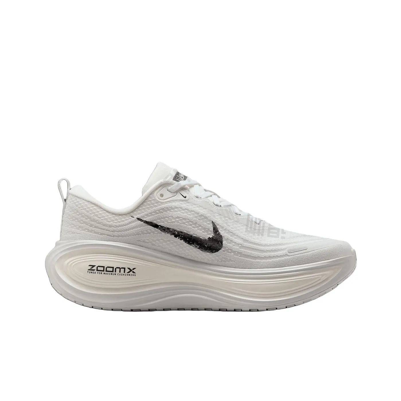 View the side profile of the حذاء نايك الأصلي featuring Nike Shoes design, representing the finest شوز نايك المميز مع حذاء جري نايكي فوميرو بلس أبيض | Nike Vomero Plus White وتصاميم nike schuhe.