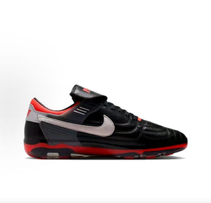 View the side profile of the حذاء نايك الأصلي featuring Nike Shoes design, representing the finest شوز نايك المميز مع أصلي 100% حذاء نايكي x بالاس أسود | Nike x Palace Black Red وتصاميم nike schuhe.