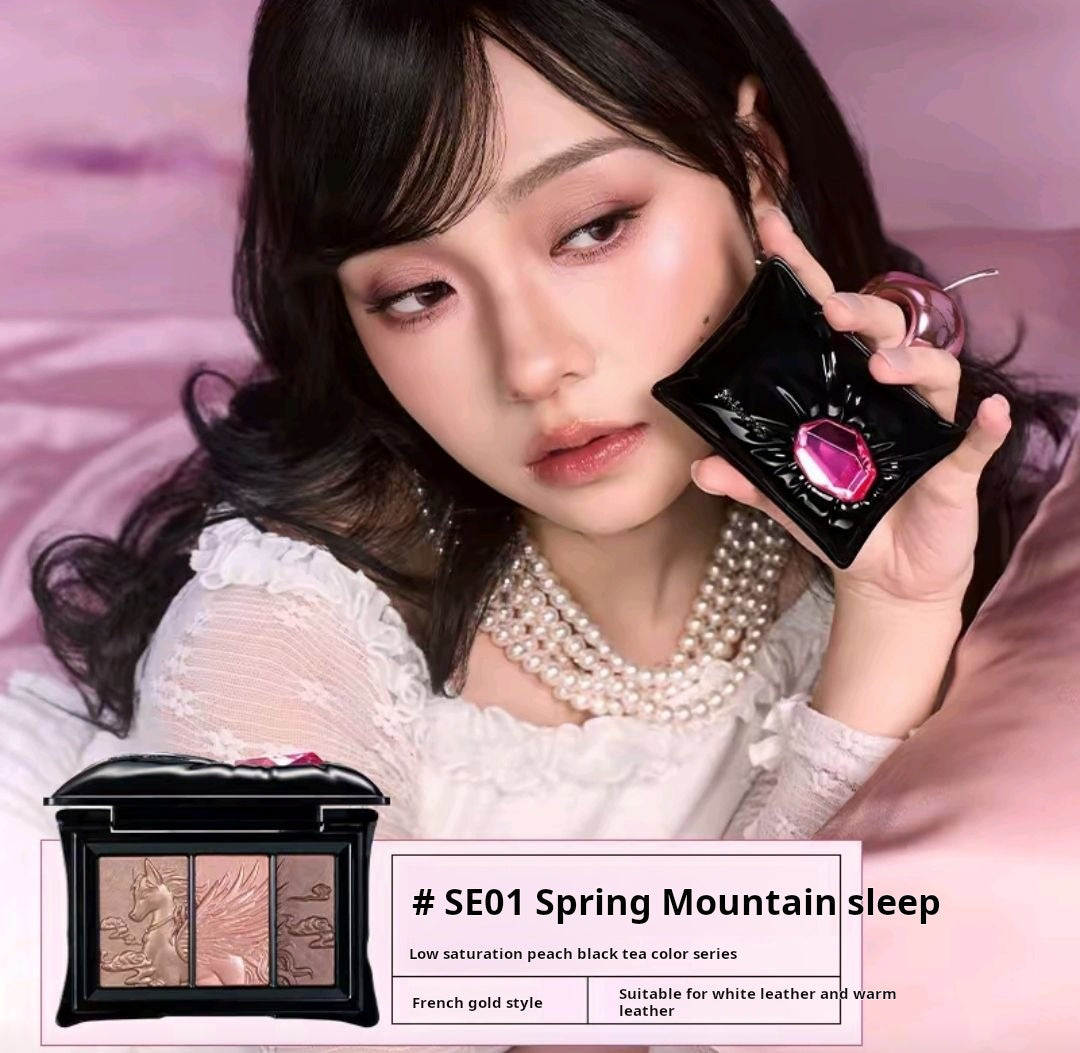 Qianyan Baozhen Qimeng Three-Color Eyeshadow Palette (Natural)